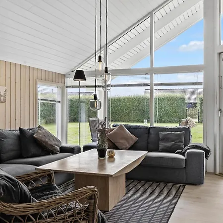 Stunning Home In Otterup With Sauna 別荘 *